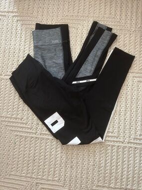 Pink x Victoria’s Secret Lot: 2 Women’s Sz S Grey Black White Ultimate Leggings